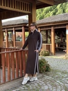 Şeritli spor elbise kahve