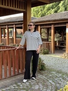 Şeritli Armalı Takım çizgili Beyaz