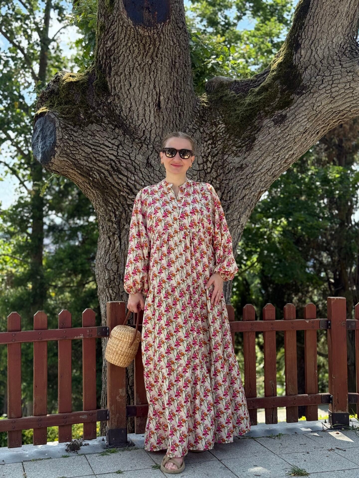 Helen modal tensel katleya