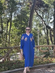 2106 pullu nakışlı viskon elbise saks