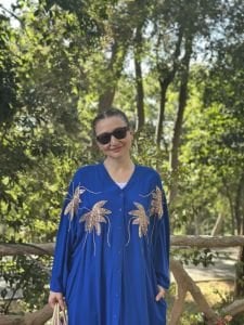 2106 pullu nakışlı viskon elbise saks