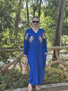 2106 pullu nakışlı viskon elbise saks