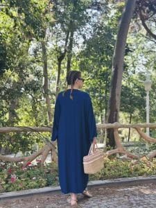 2106 pullu nakışlı viskon elbise lacivert