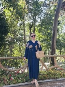 2106 pullu nakışlı viskon elbise lacivert