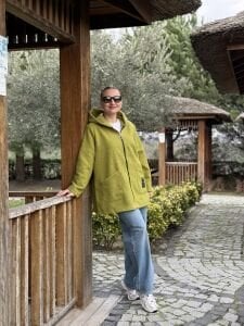 Kapüşonlu kuzu kaşe kaban-ceket Yağyeşili