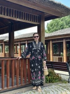 Siyah pembe çiçek Viskon Elbise