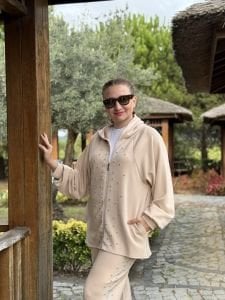 Taşlı tasarım Oysho takım Bej