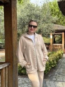 Taşlı tasarım Oysho takım Bej