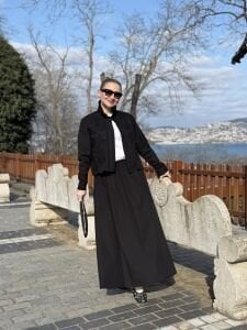 6011 Nakışlı İşlemeli Siyah takım