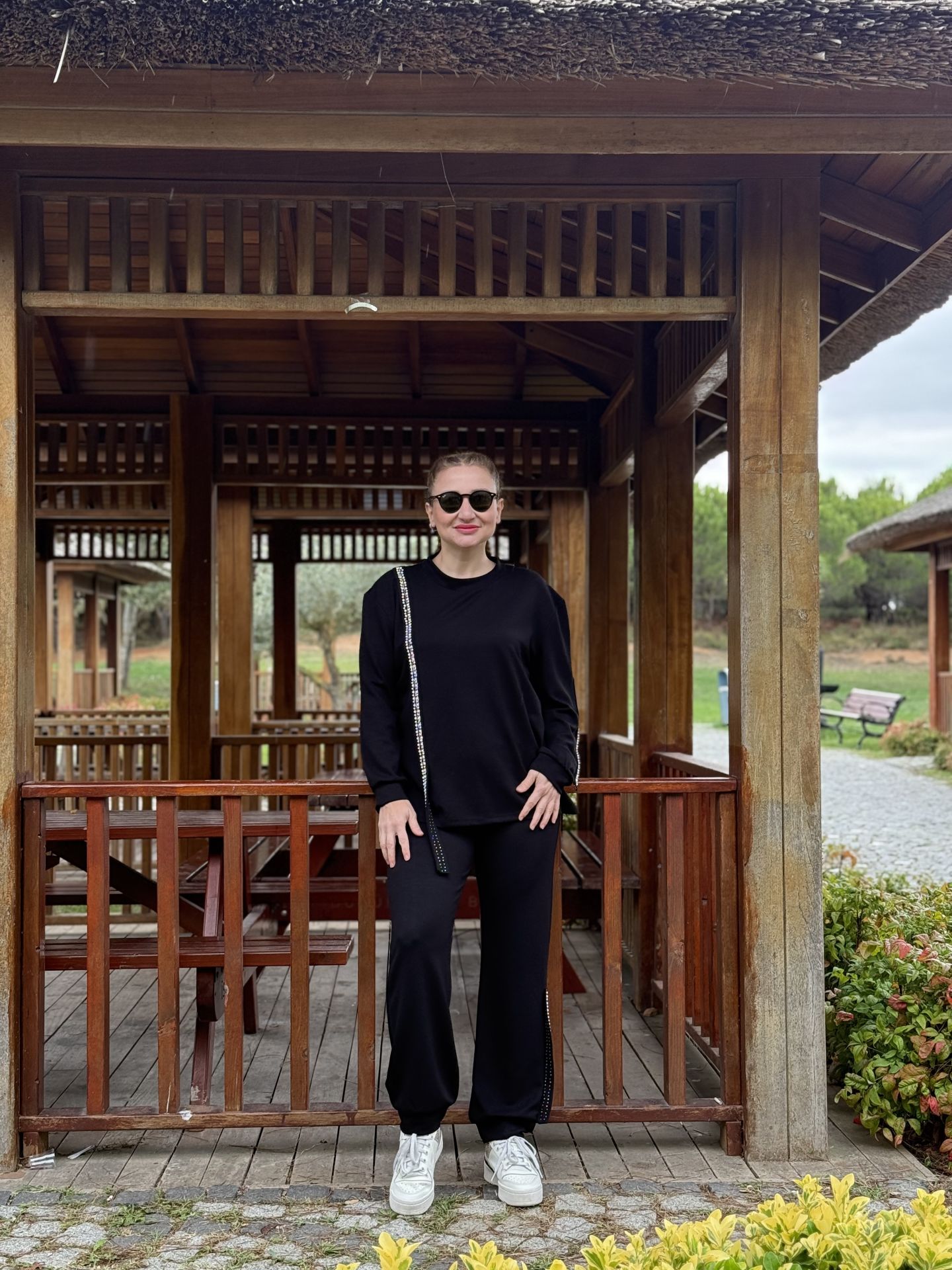 İncili tasarım Oysho takım siyah