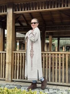 Bej otantik uzun hırka