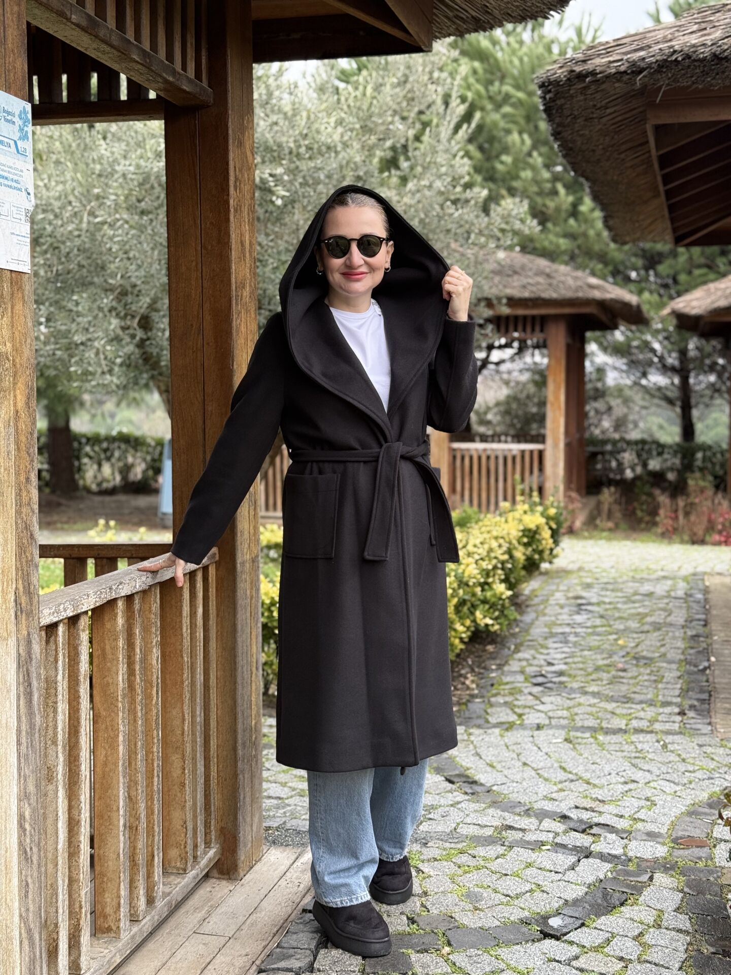 Kapüşonlu Kaşe Kaban siyah