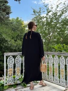 Pullu işlemeli Rana viskon elbise Siyah