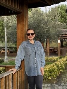 İşlemeli taşlı Kot gömlek A.mavi