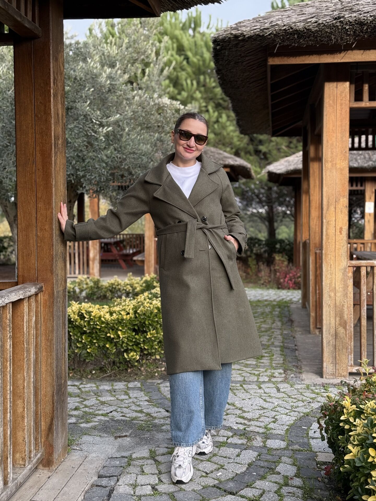 Astarlı Kuşaklı Kaşe Kaban Haki