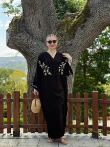 Leona Siyah nakışlı viskon elbise