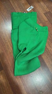 Yeşil triko fitilli takım