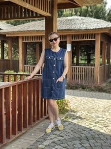 Orjinal marka düğme detaylı kot elbise laci