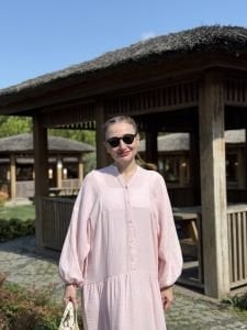 Toz pembe Müslin elbise