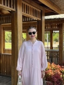 Toz pembe Müslin elbise