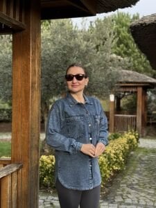 K.Mavi tek cep taşlı Kot gömlek