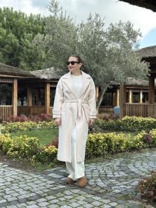 KREM Balıksırtı kuşaklı Kaşe Kaban