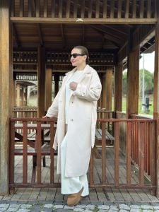 KREM Balıksırtı kuşaklı Kaşe Kaban