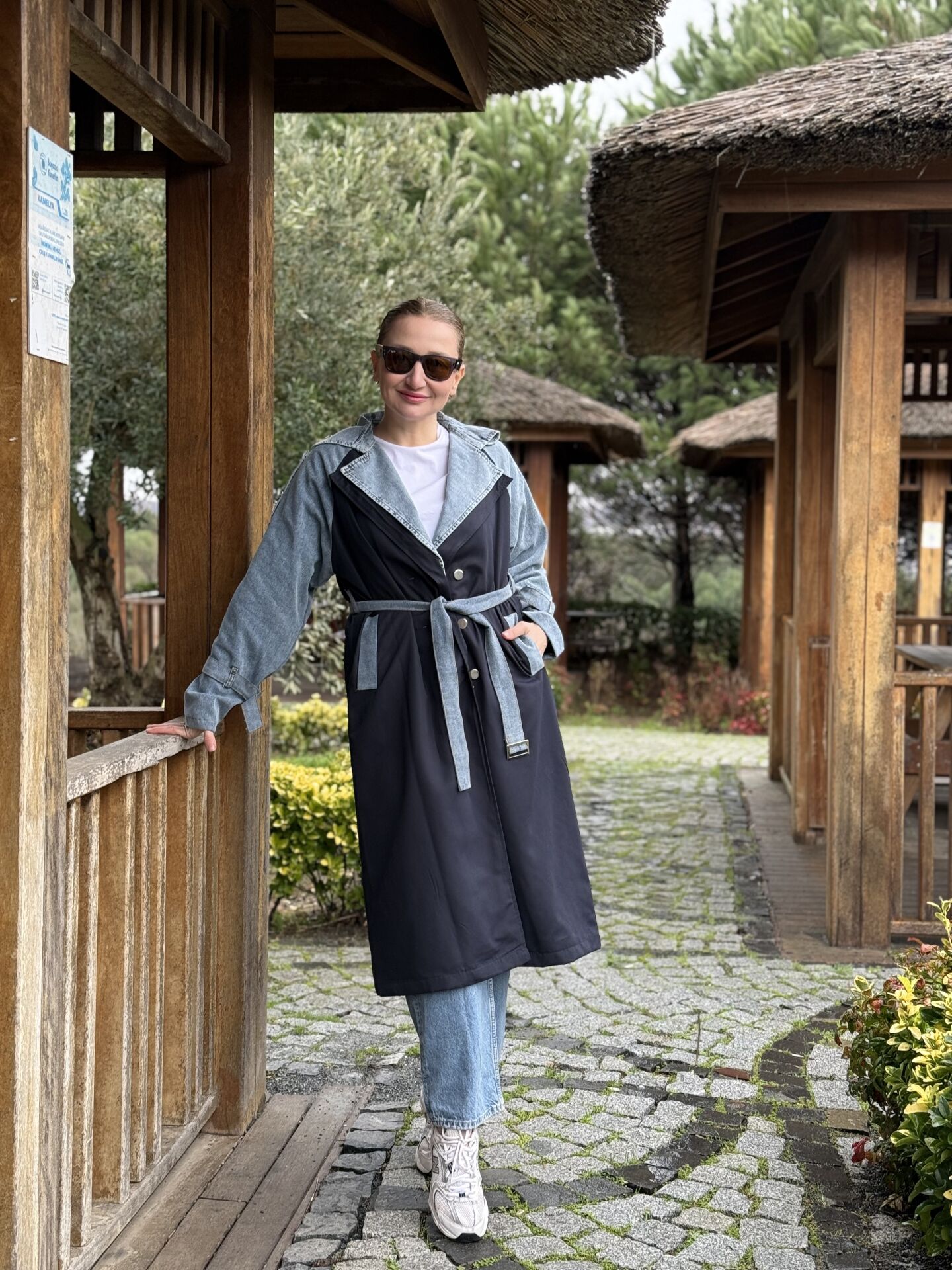 A.Akay Denim detaylı Trençkot Laci