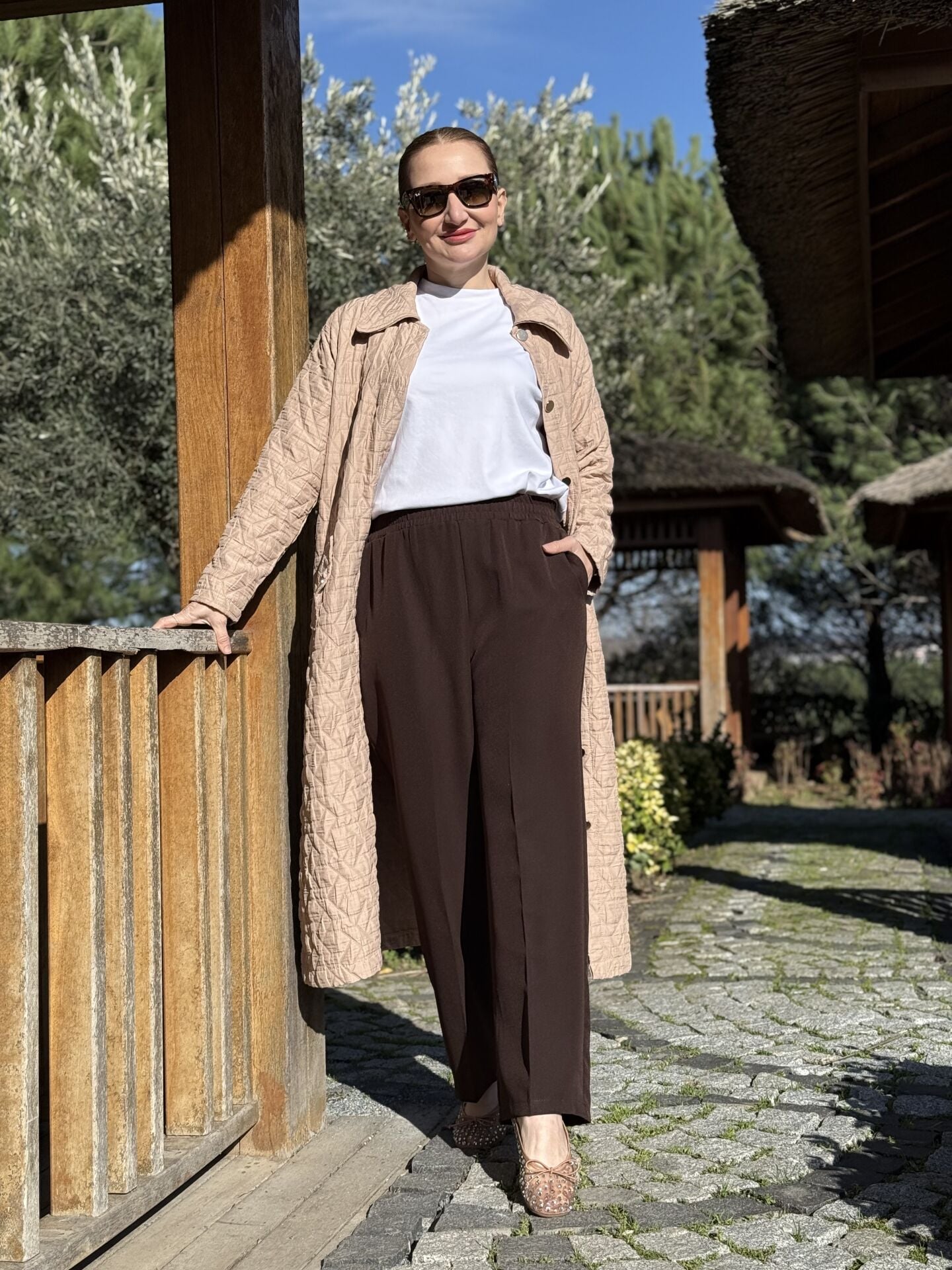 A.akay beli lastikli kumaş pantolon kahve