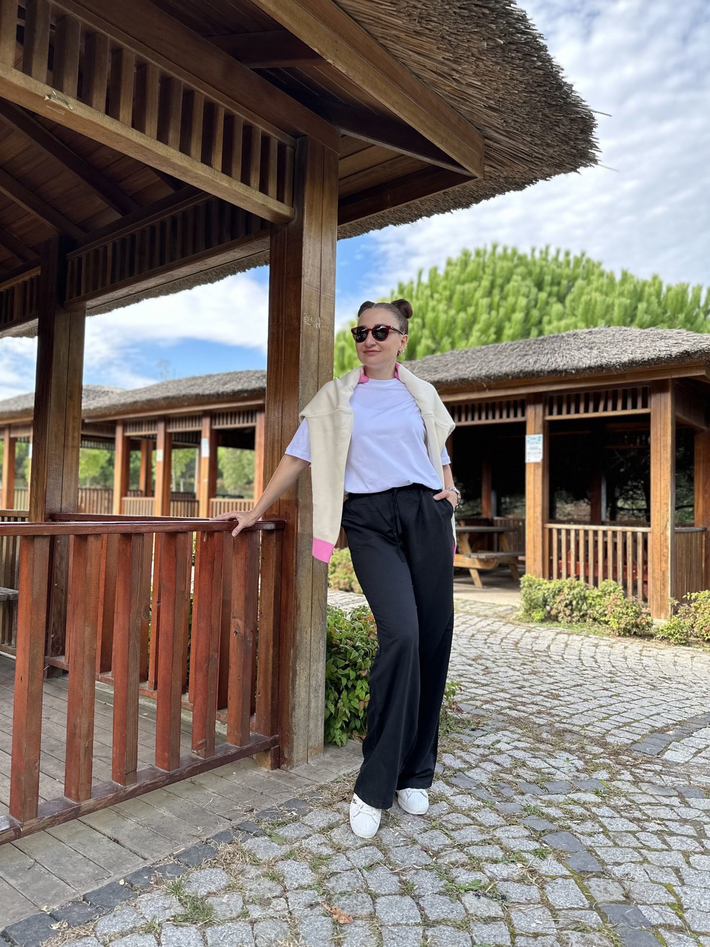 Siyah tensel pamuklu pantolon