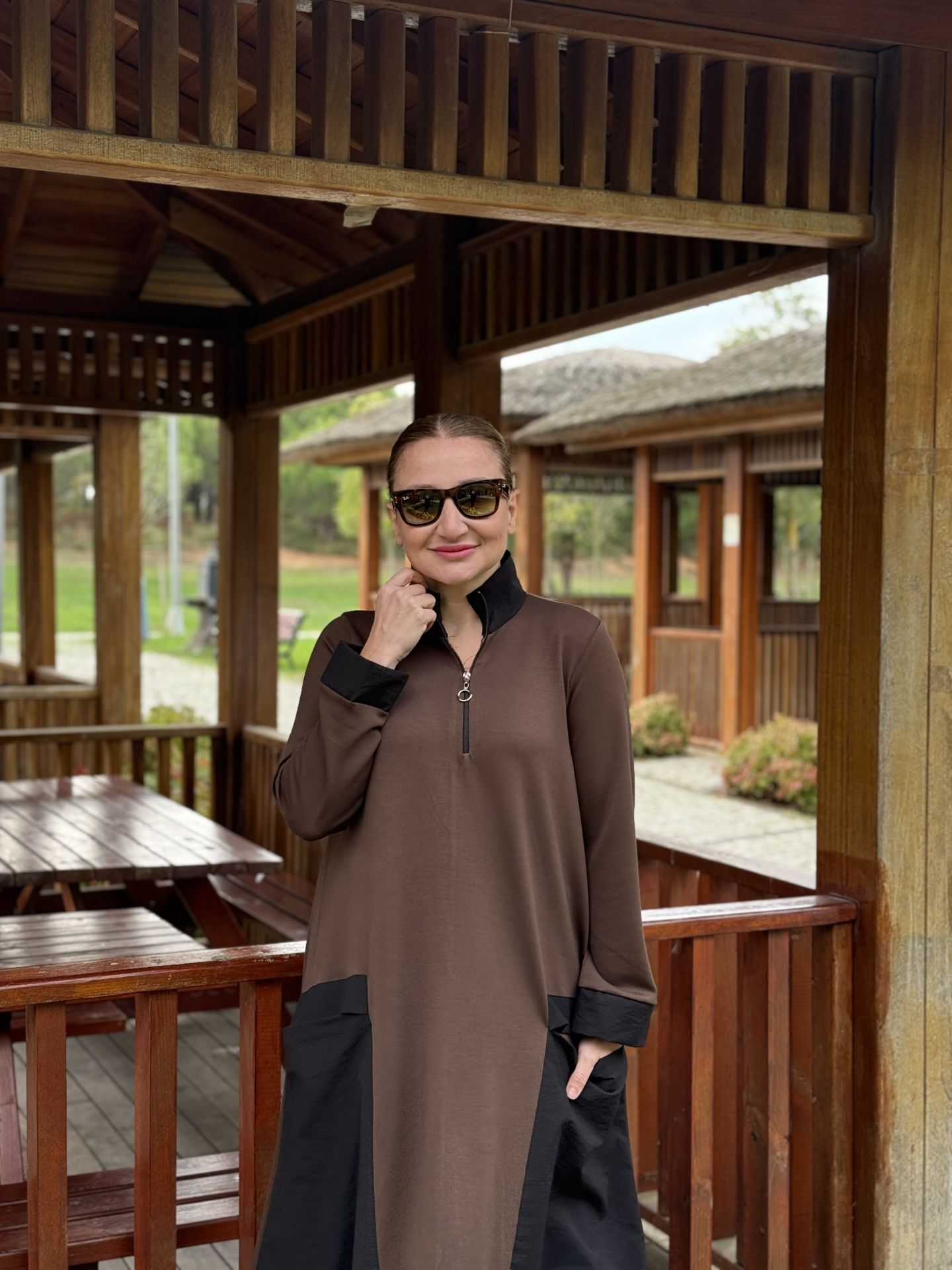 Fermuarlı Oysho tasarım elbise kahve