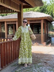 Viskon Yağ yeşili kalp katleya elbise