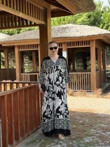 Siyah beli büzmeli viskon elbise