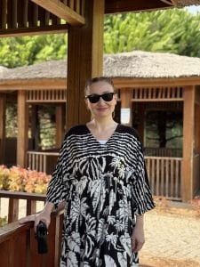 Siyah beli büzmeli viskon elbise