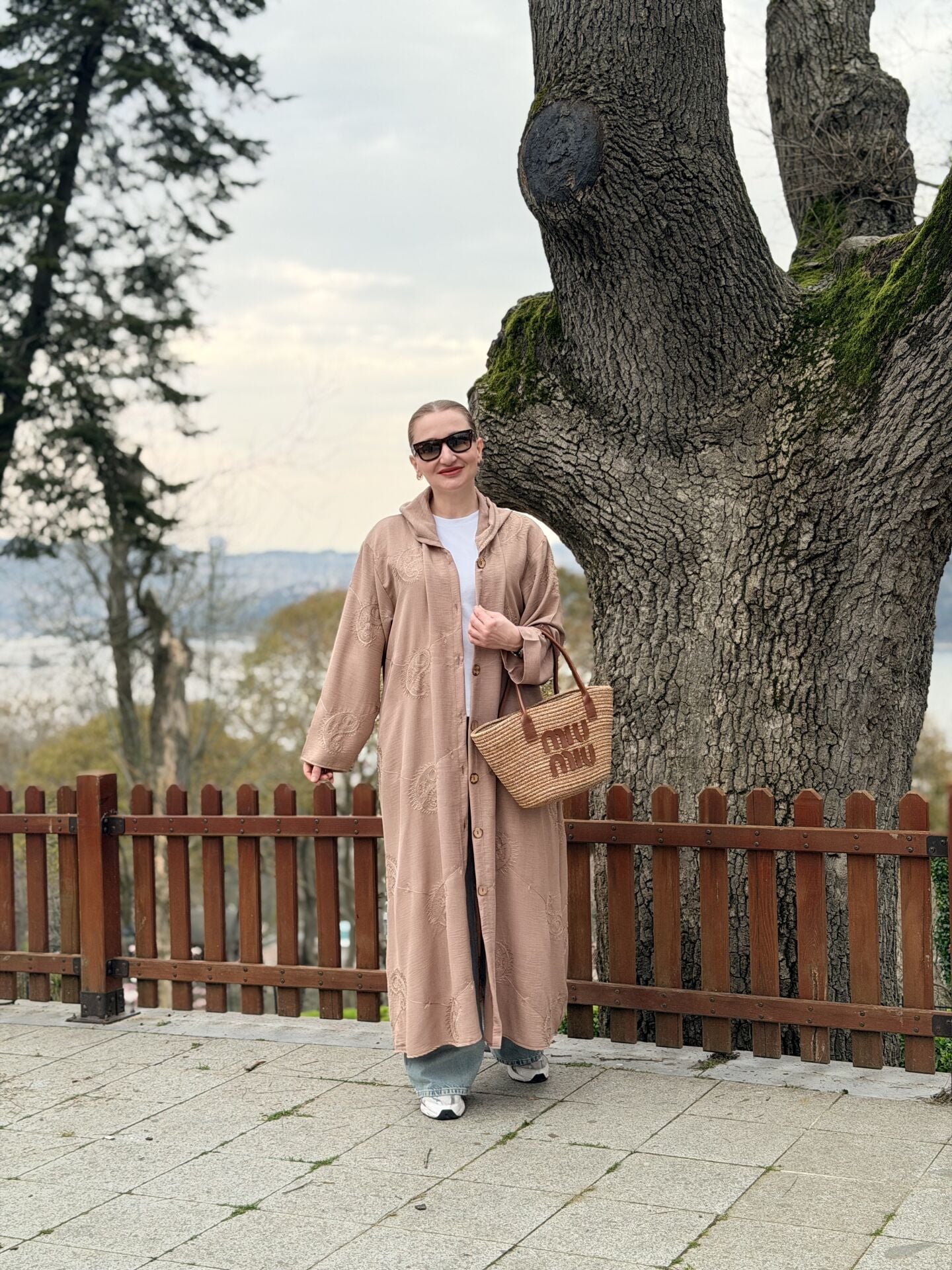 Eleni nakışlı kap-trenç Taş