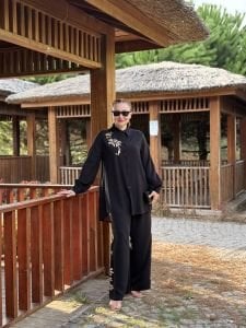 Siyah Viskon pullu nakışlı Takım