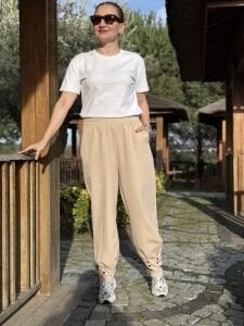 Paça detaylı A.akay beli lastikli kumaş pantolon bej