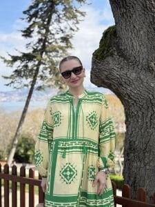 Yeşil-bej pamuk seçil elbise