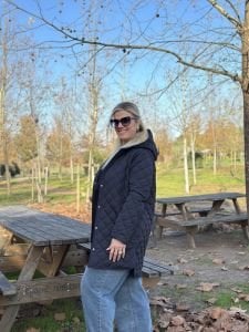 Kapitone Lera mont Siyah