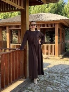 Beli büzmeli oysho elbise kahve