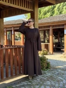 Beli büzmeli oysho elbise kahve