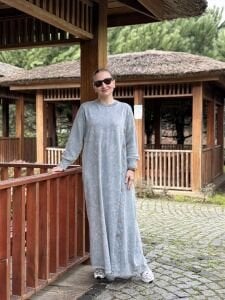 Afili tasarım düğme detaylı elbise gri