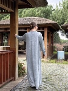 Afili tasarım düğme detaylı elbise gri