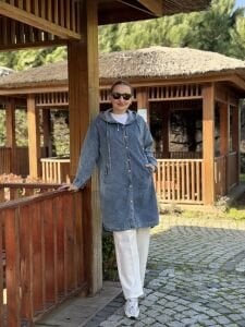 Kapüşonlu uzun kot ceket mavi