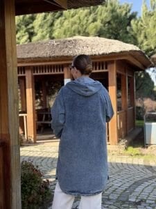 Kapüşonlu uzun kot ceket mavi