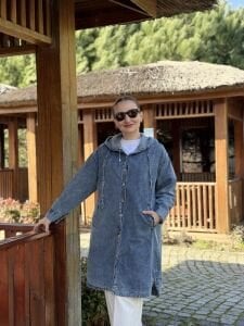 Kapüşonlu uzun kot ceket mavi