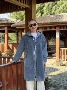 Kapüşonlu uzun kot ceket mavi