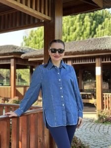 Orjinal Yan yırtmaç detaylı kot gömlek