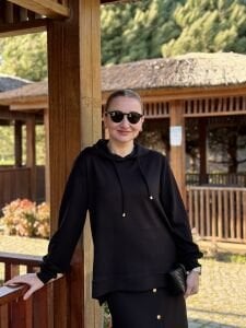 A.Akay Kapüşonlu Etekli Takım Siyah