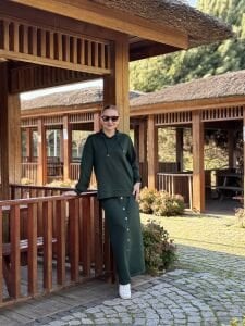 A.Akay Kapüşonlu Etekli Takım Zümrüt